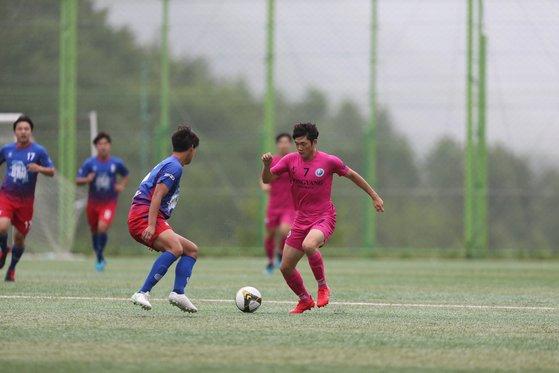 아주대 추계대학축구연맹전 2연승...군장대 8-2 완파